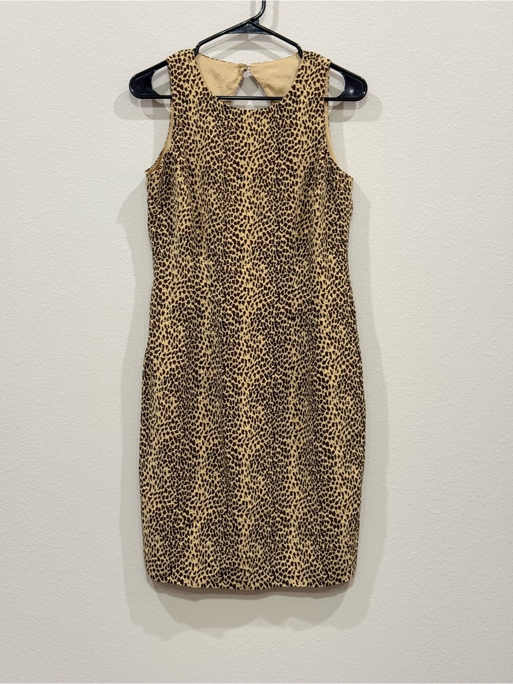 Vintage Maggy London Leopard-Print Sleeveless Sheath Dress Size 6 100% Silk